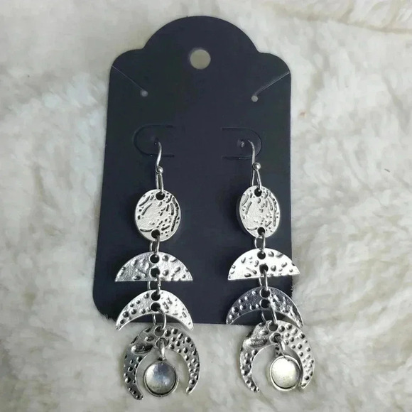 3/$15 New Bohemian Moon Phase Earrings - Picture 3 of 3